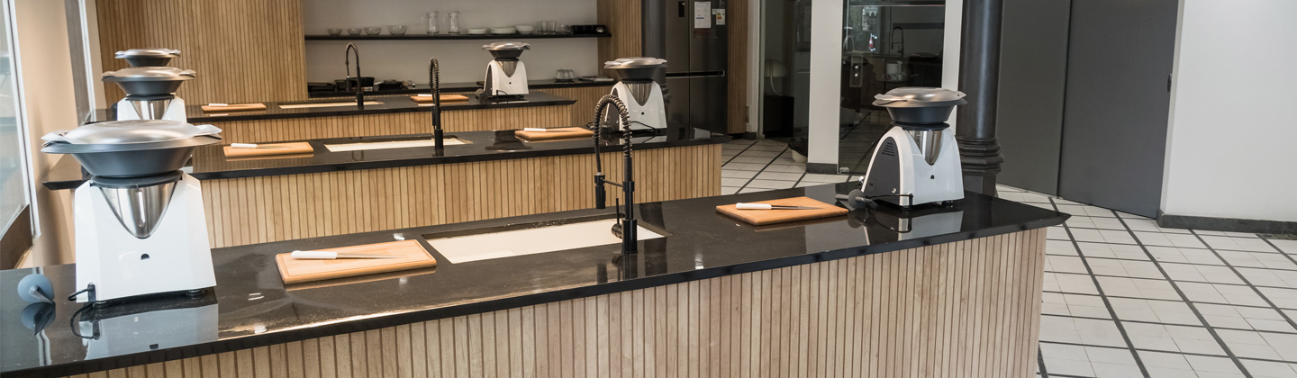 slide-ichef-center-1